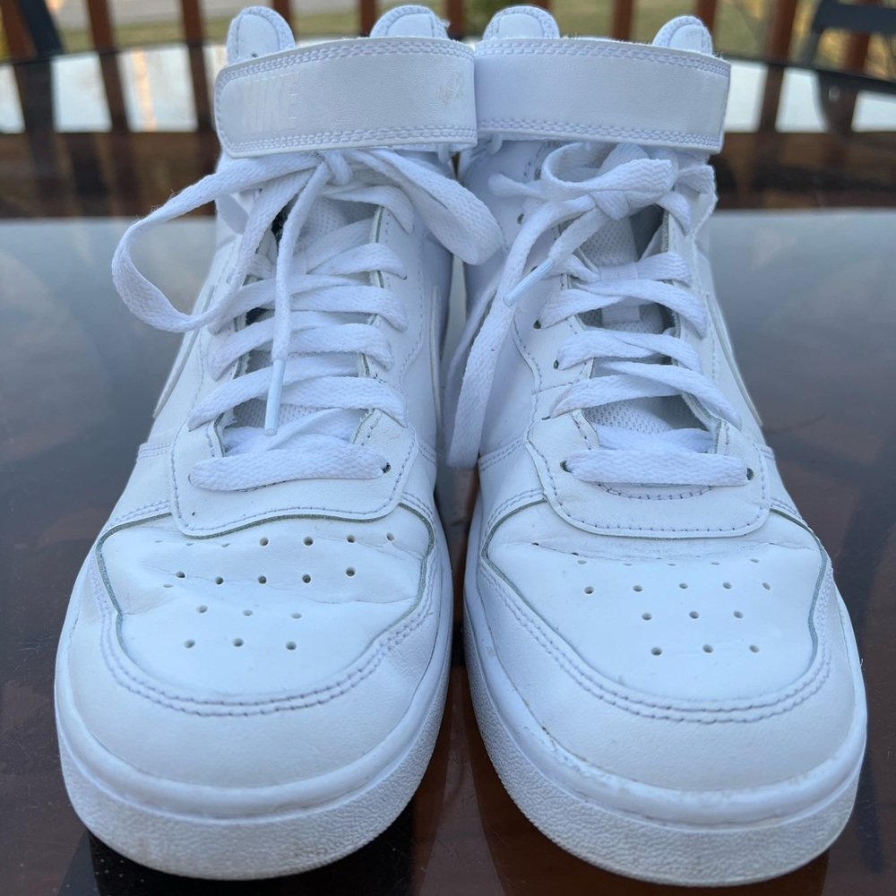 Nike Youth Air Force 1 Mid Shoe (white)